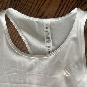 NWT Lululemon crop tennis top